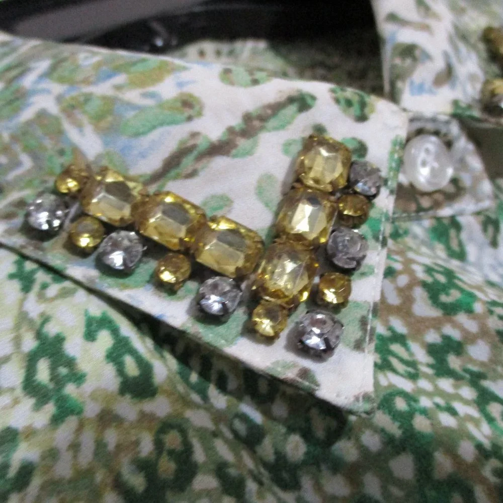 Chicos Animal Print Chiffon Tunic Blouse sz M Jeweled Collar Green Beige - Picture 4 of 12